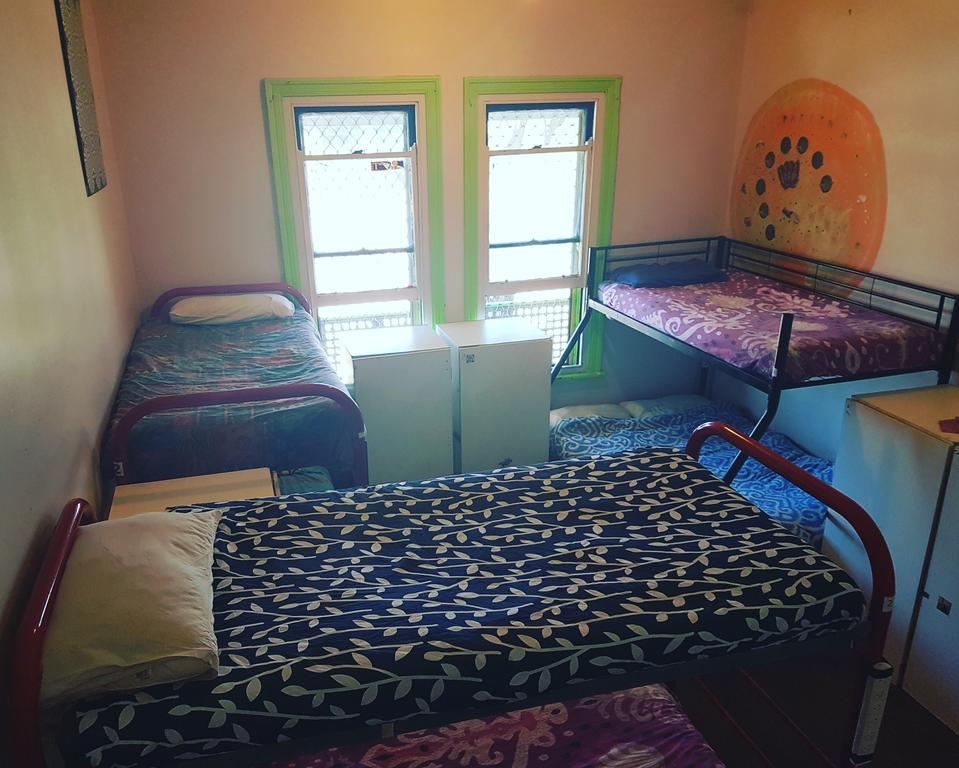 بيرث Planet Inn Backpackers المظهر الخارجي الصورة